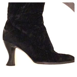Black velvet knee high boots size 6.5